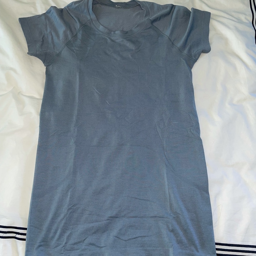 Swiftly Tech Short Sleeve Chambray